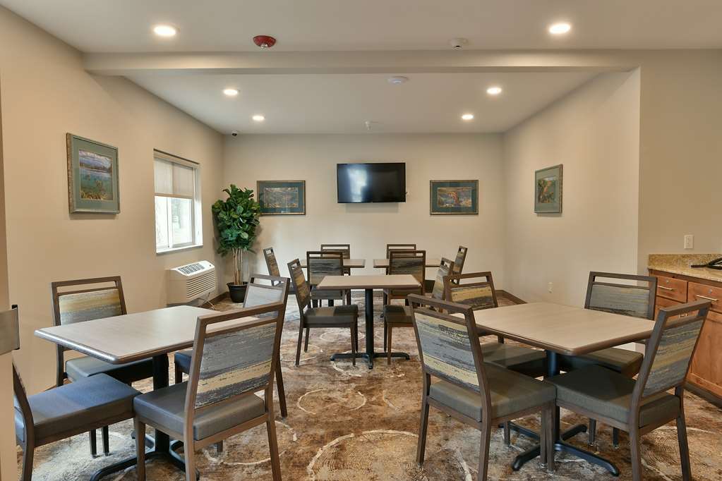 Grandstay Hotel & Suites Sisters Servizi foto